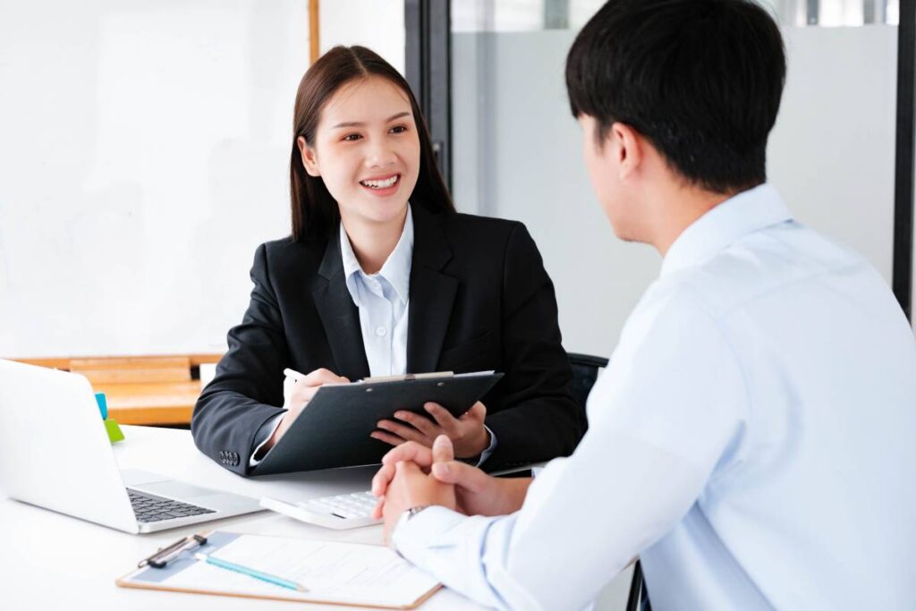 Data Analyst vs Data Scientist: Key Differences, Skills and Tools | Visionary CIOs