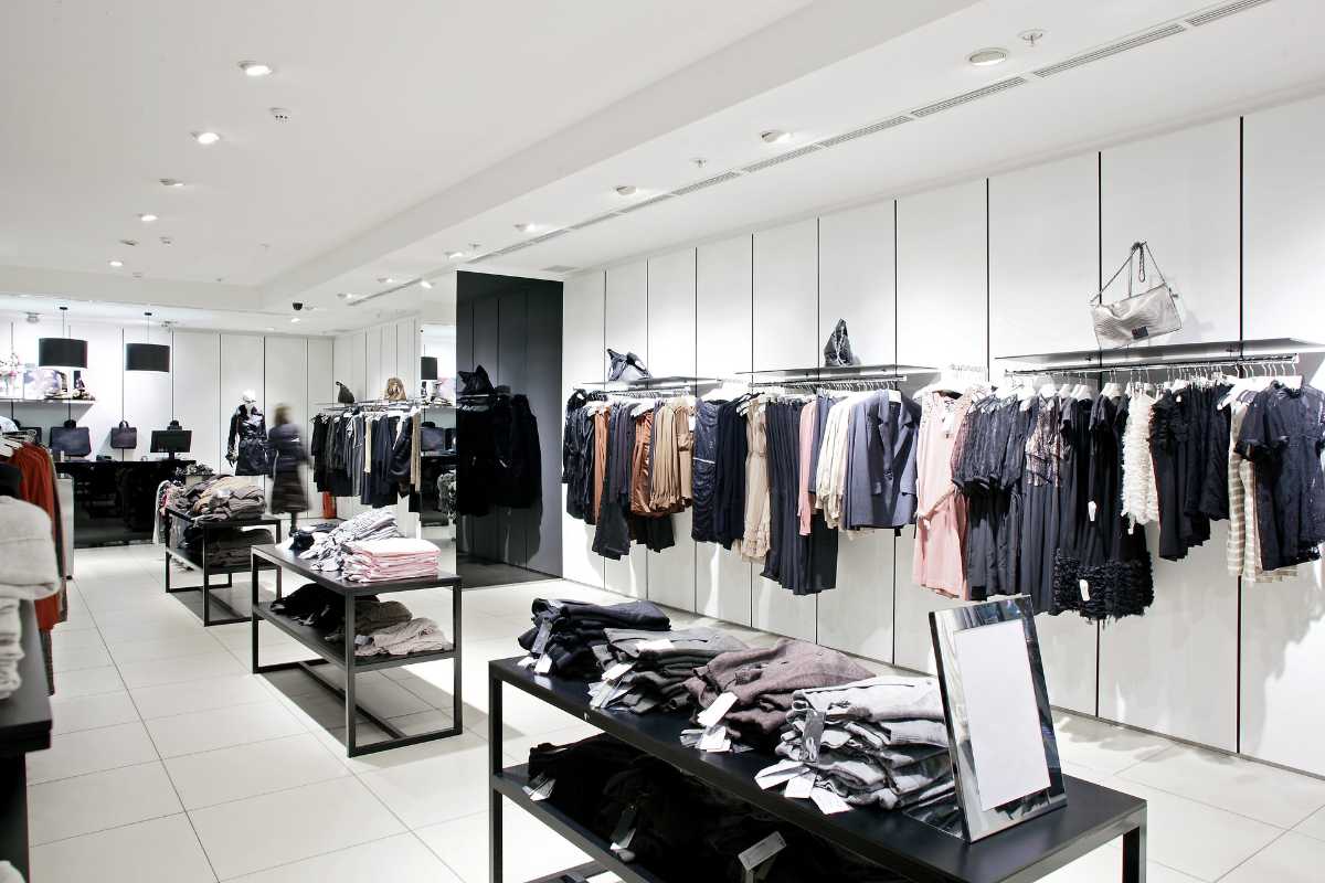 15 Iconic Luxury Clothing Brands Everyone’s Wearing in 2025