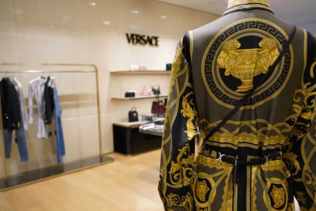 Top 15 Iconic Luxury Clothing Brands | Visionary CIOs