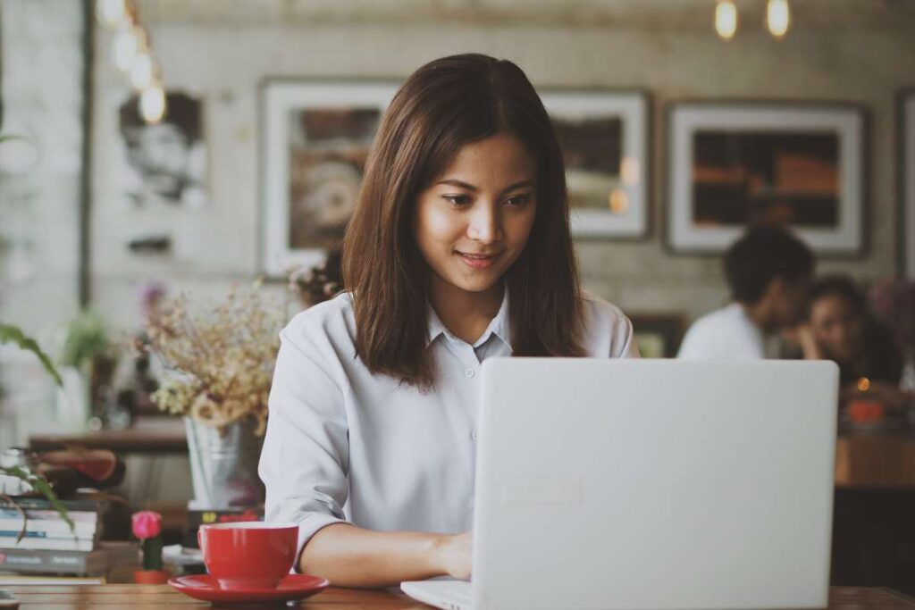 10 Practical Steps to Minimize Phone Distractions at Work | Visionary CIOs