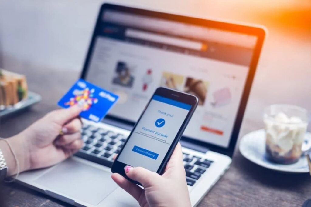 Payment Gateway vs. a Payment Processor: Understand Payment Infrastructure | Visionary CIOs
