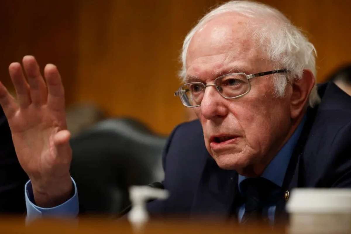 Sanders Joins Trump in Backing Government Stake in Intel