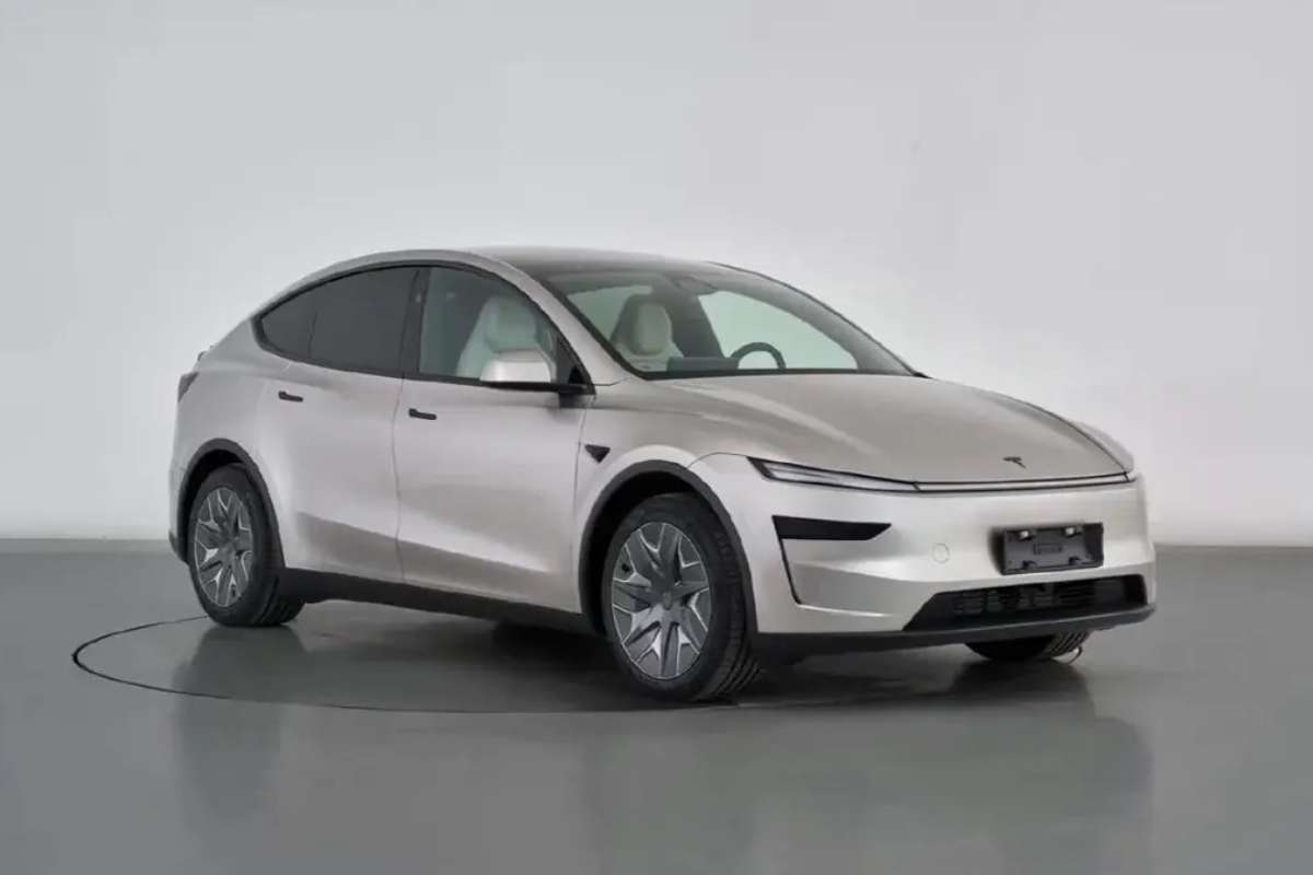 Tesla Unveils Six-Seat Model Y L to Regain Ground in China’s EV Market