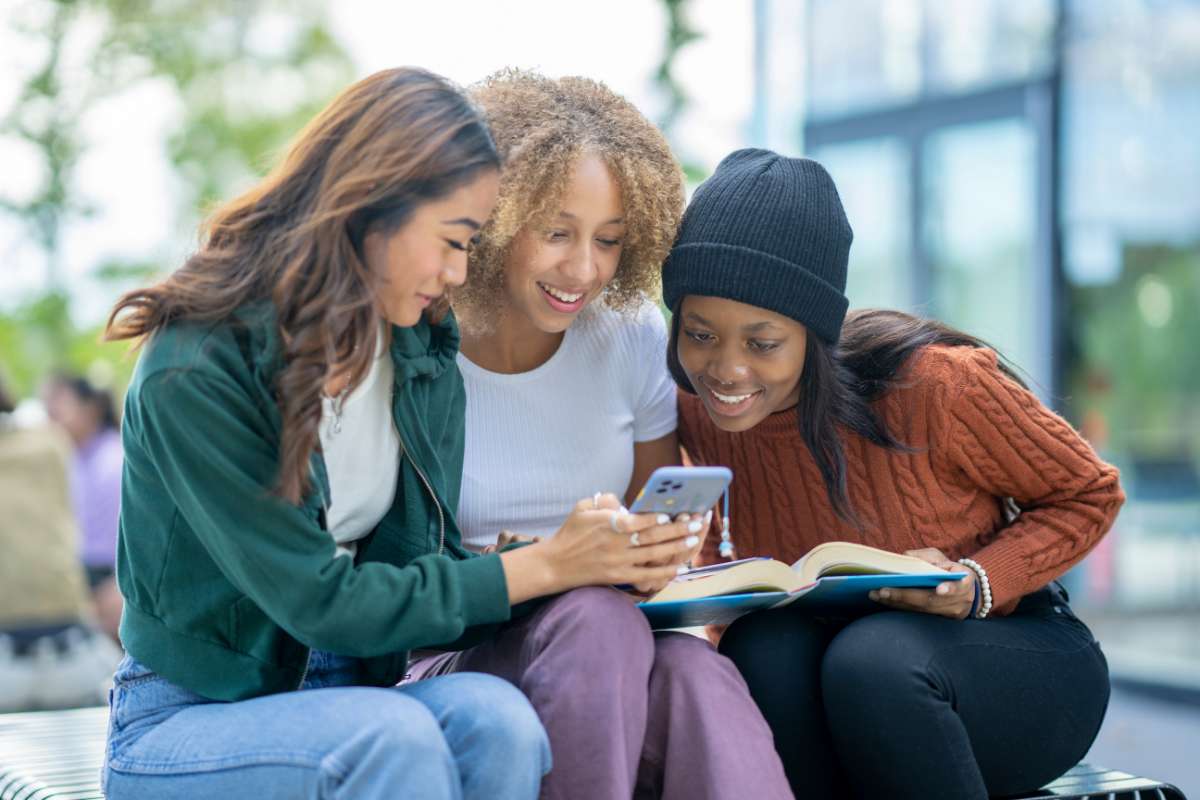 Toxic Positivity: Impacts on Mental Health, Education and Examples | Visionary CIOs