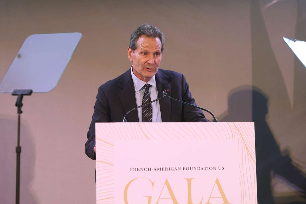 Dan Schulman Takes Over as Verizon CEO Amid Major Leadership Shift