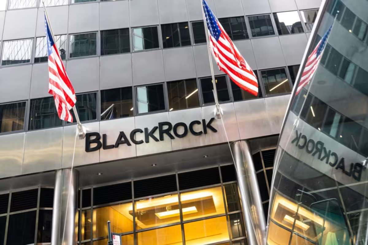 NYC Comptroller Urges Pension Funds to Cut Ties With BlackRock, Fidelity, and PanAgora Over Climate Gaps