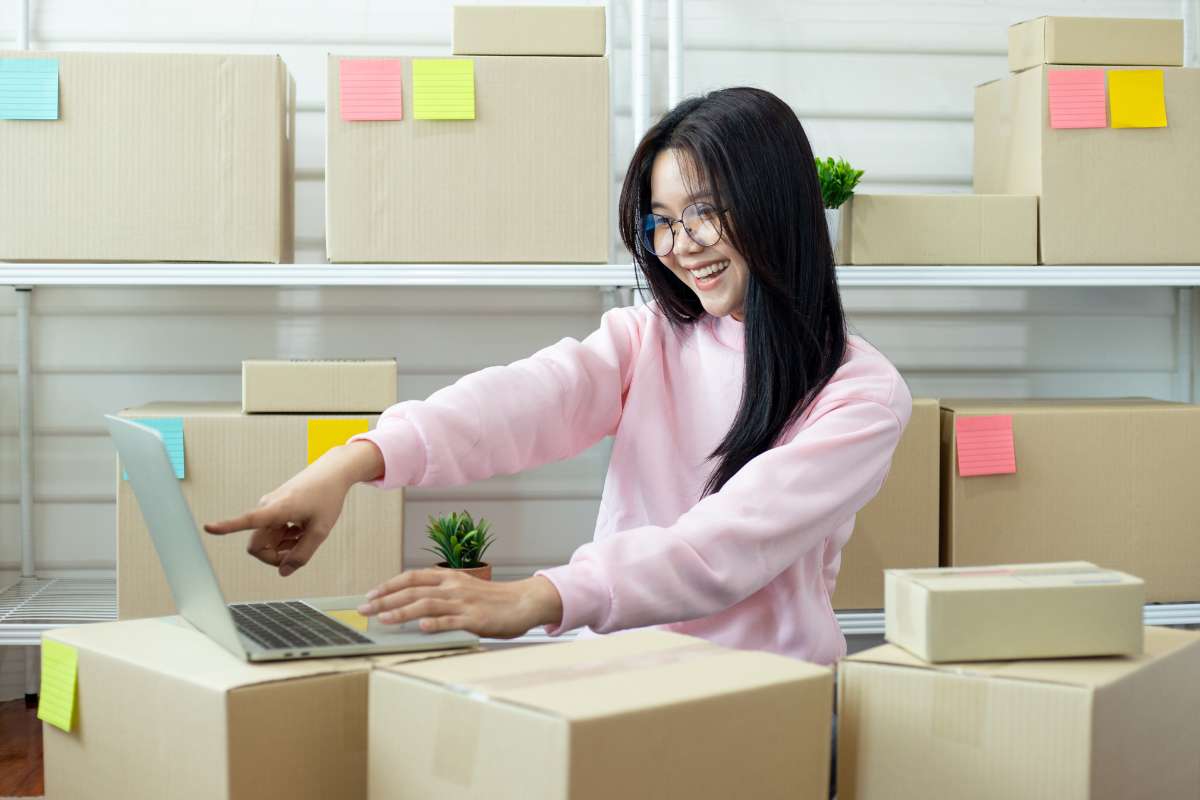 Online Business Ideas for 2026 Designed for Low Costs and High Potential