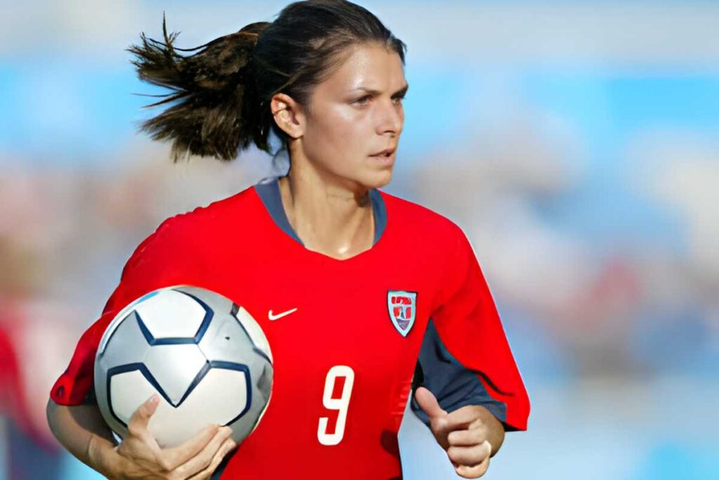 Mia Hamm: The Quiet Warrior Who Changed the Game for Every Girl | Visionary CIOs