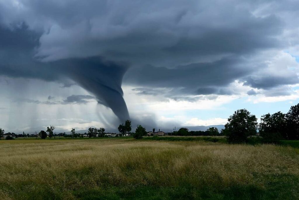 Top 50 Magical Natural Phenomena in the World | Visionary CIOs