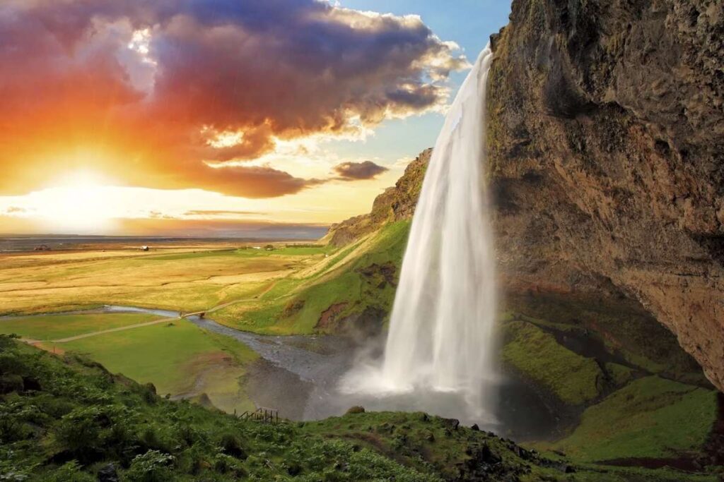 Top 50 Magical Natural Phenomena in the World | Visionary CIOs