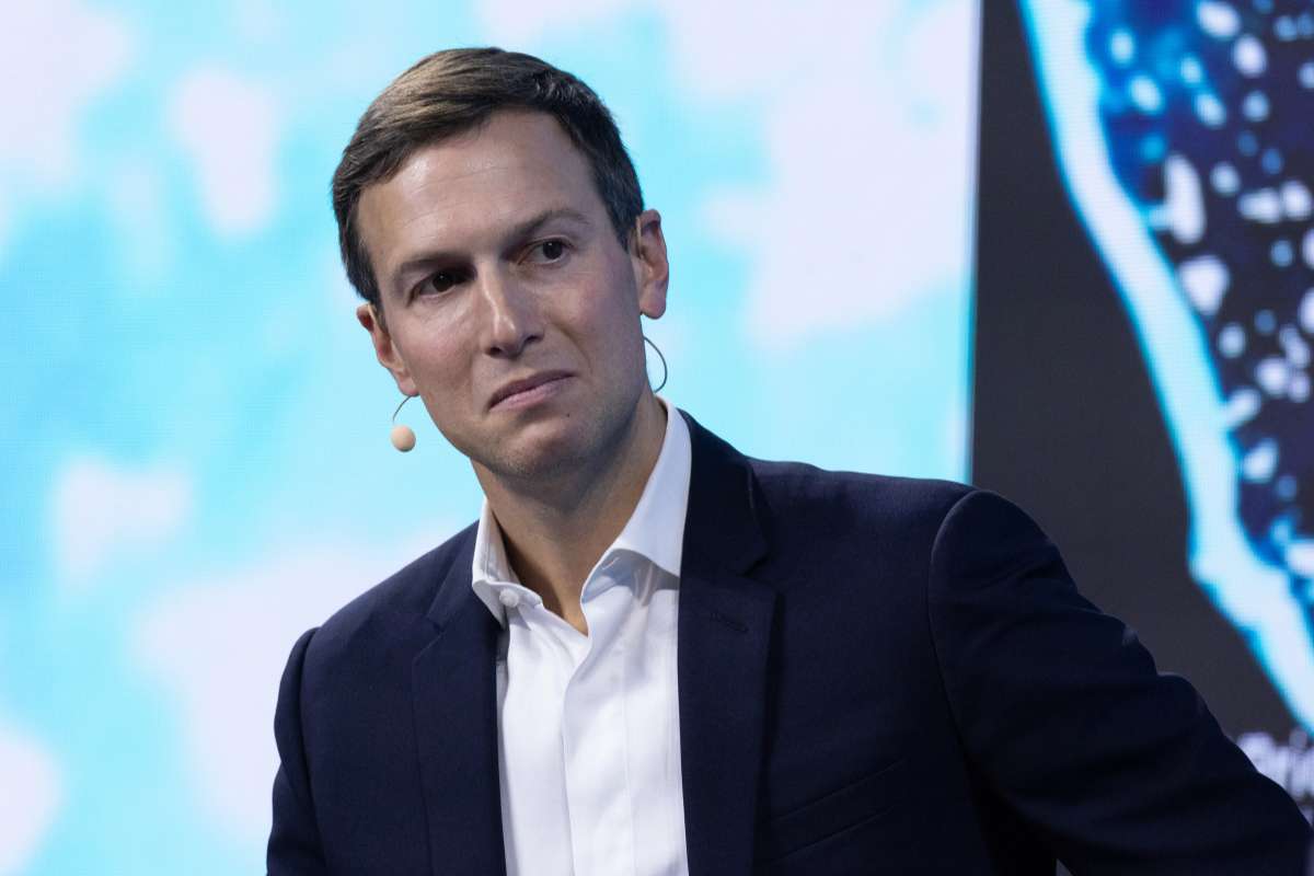 Jared Kushner’s Affinity Steps Back as Paramount Presses Warner Bros. Discovery Takeover Bid