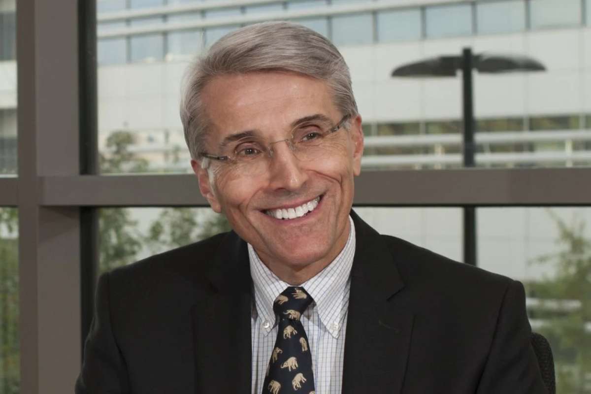 Richard Pazdur’s Exit Deepens Leadership Crisis at the FDA as Policy Disputes Shake Public Confidence