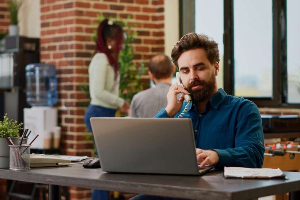 Active vs Passive Listening: 7 Key Differences that Secretly Guide | Visionary CIOs Magazine