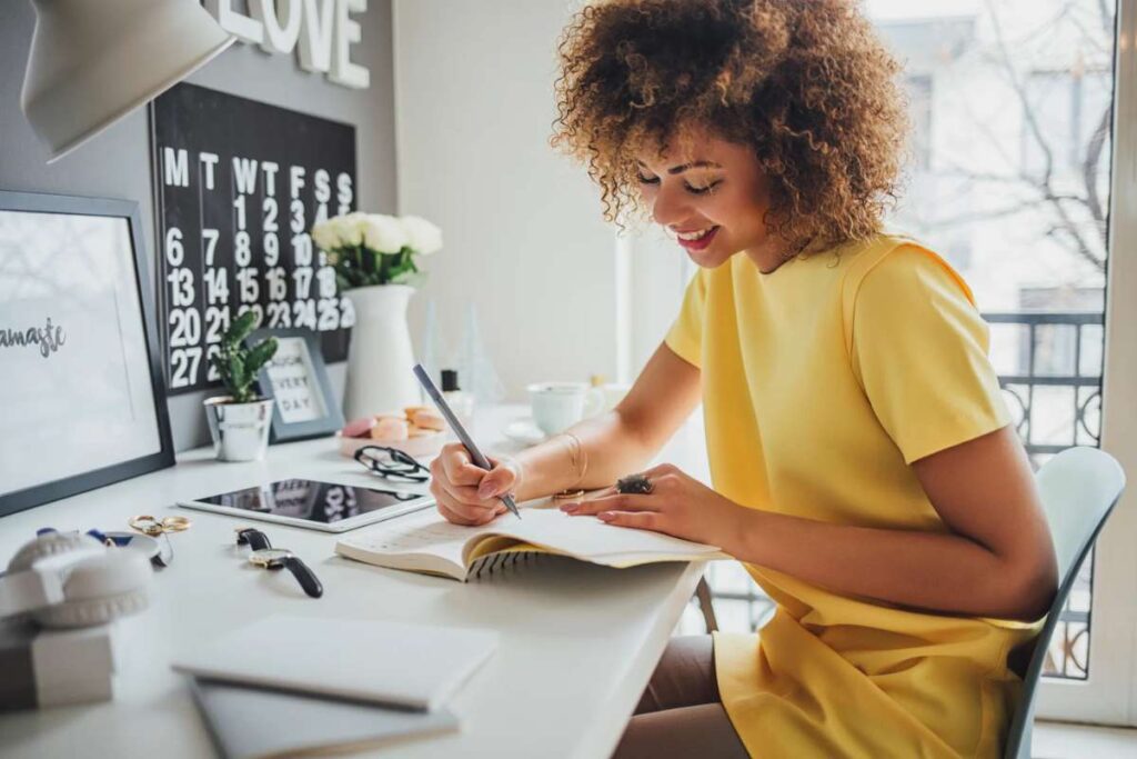 Workplace Goals That Keep Teams Focused and Accountable