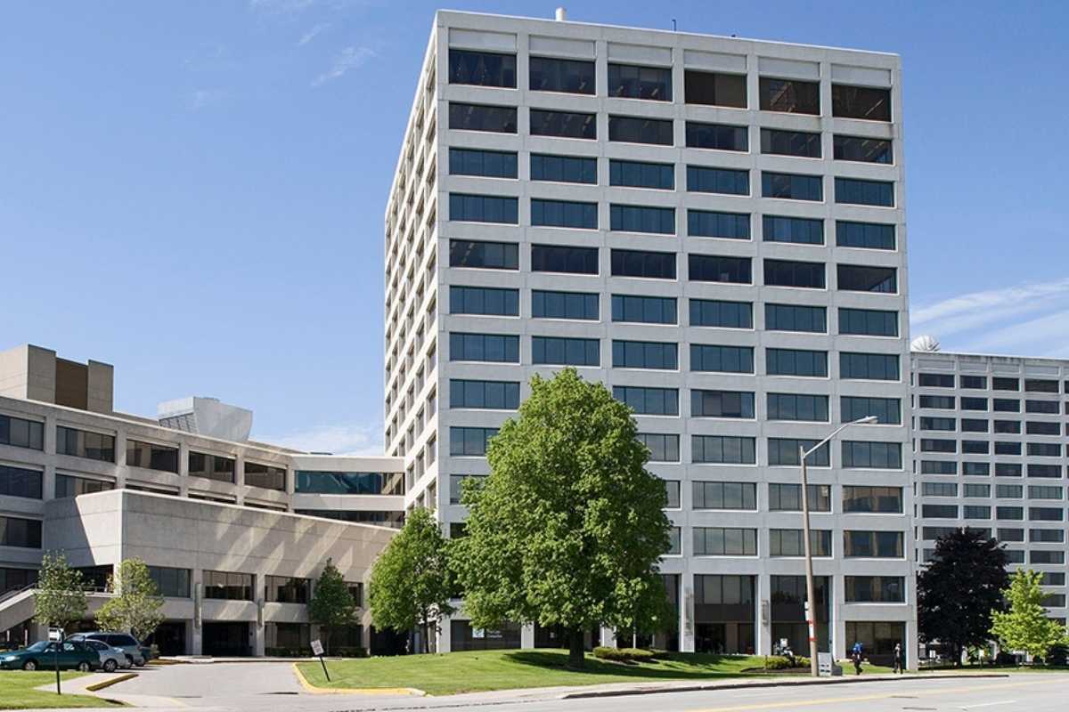 HTW Law Tony Wong, The Visionary Lawyer Shaping the Future of Employment Law | Visionary CIOs