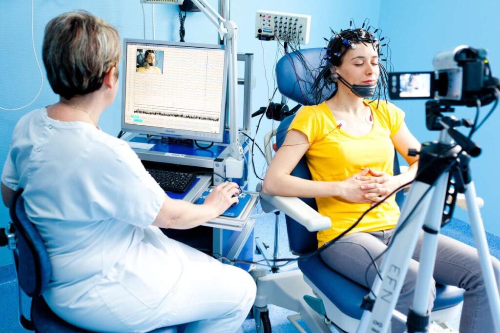 Latest Advancements in EEG Systems: How Wearable Brain Tech is Changing Health Care