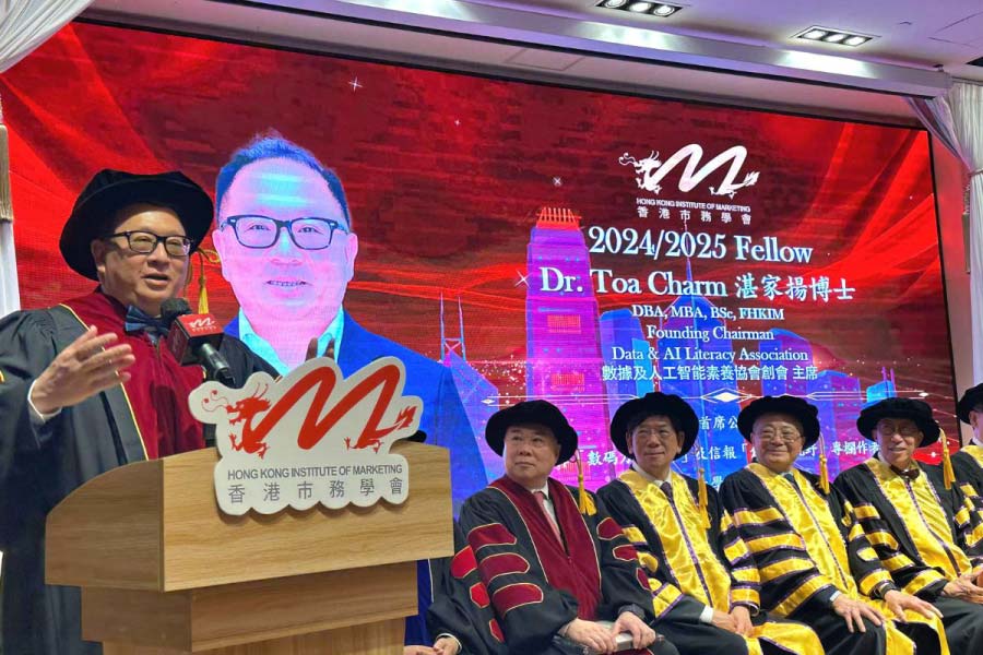Dr. Toa Charm- Corporate Advisor | Data and AI Literacy Association | Visionary CIOs
