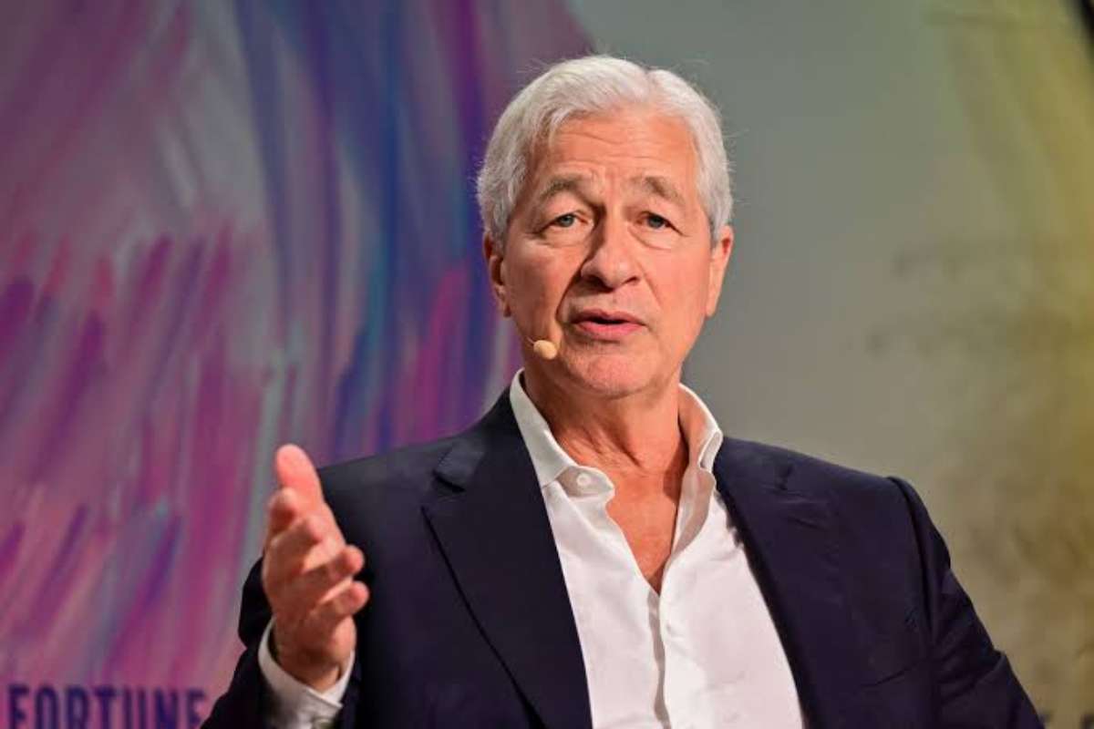 Jamie Dimon Details Traits For Successor As He Extends Tenure