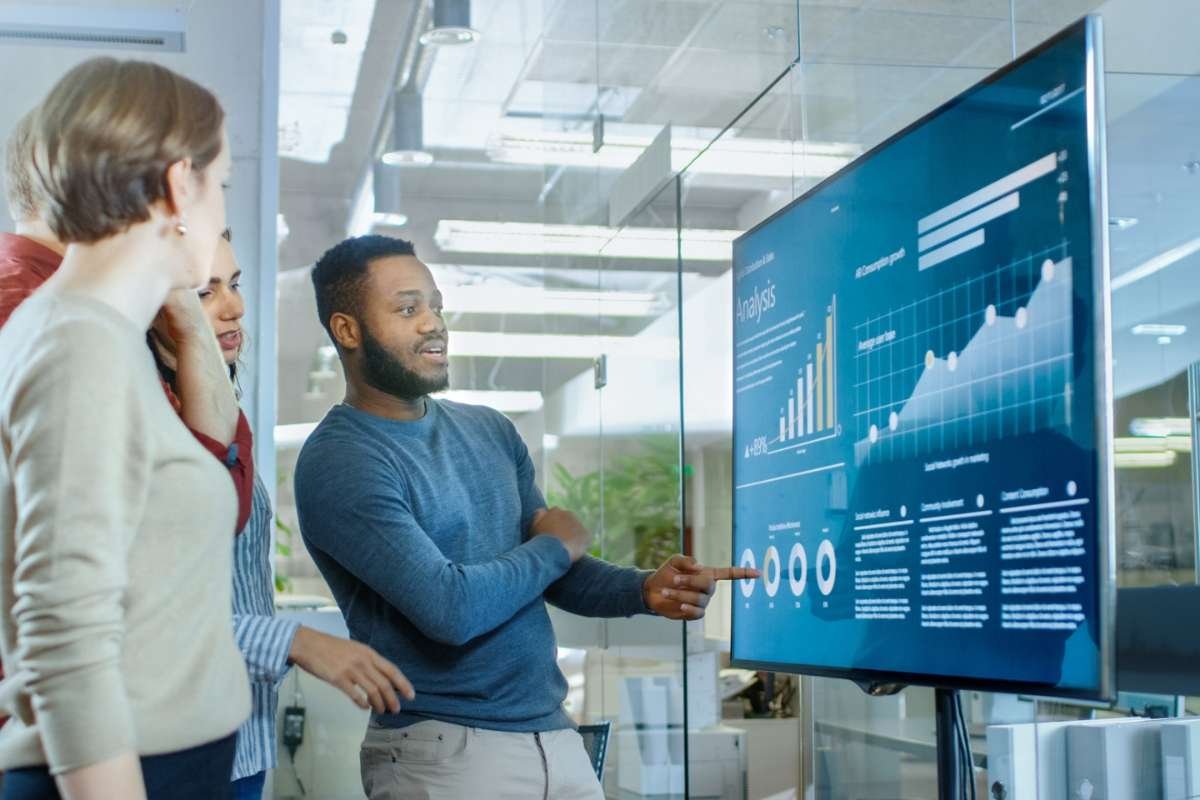 A Day in the Life of a Modern CIO Beyond the IT Role | Visionary CIOs
