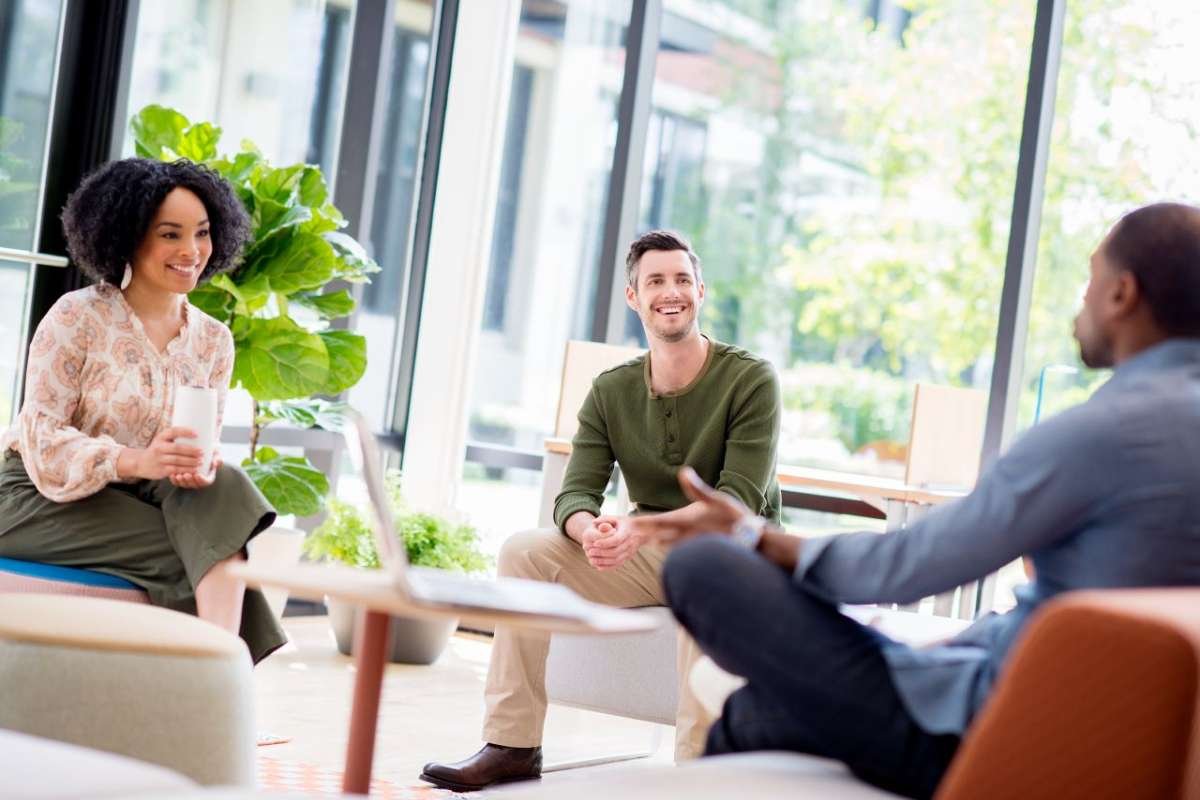Best Leadership Podcasts for CEOs: 10 Must-Listen Shows | Visioanry CIOs