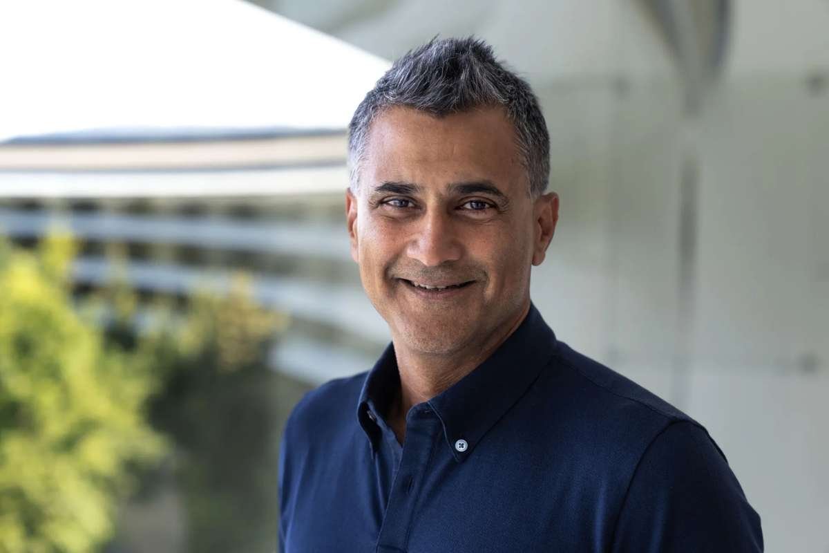 Former Apple CFO Luca Maestri Steps Down From Corporate Services | Visionary CIOs